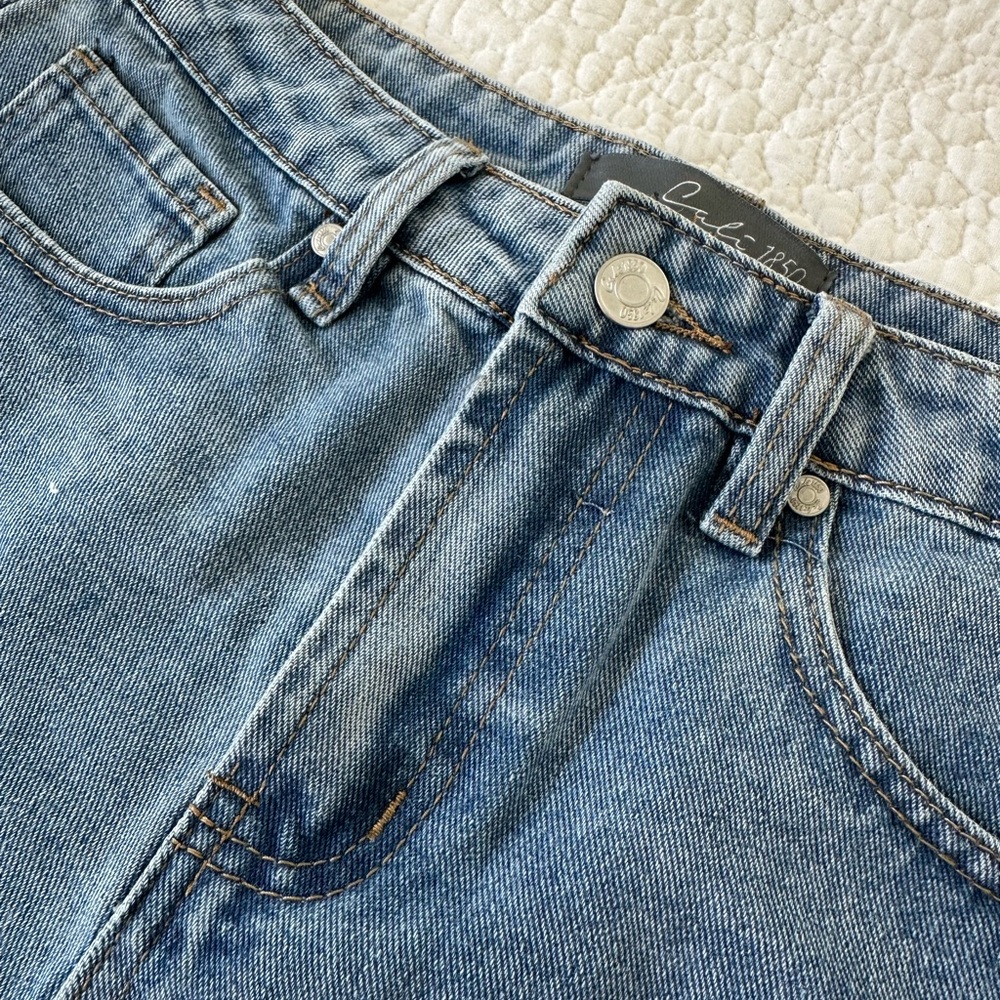Star Patterned Blue Denim Shorts - Picture 5 of 7